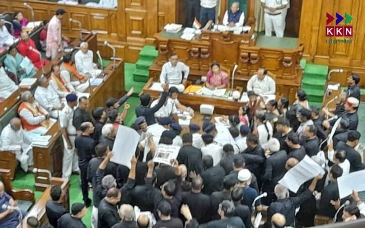 Bihar Assembly Erupts as Opposition Demands SIR Debate, House Adjourned Until 2 p.m.
