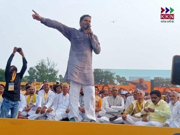 Prashant Kishor Faces Police Lathicharge in Patna During Jan Suraj Protest Near Bihar Assembly