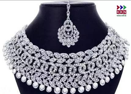 Silver Crosses ₹1,30,000 Per Kg, Gold Also Gains