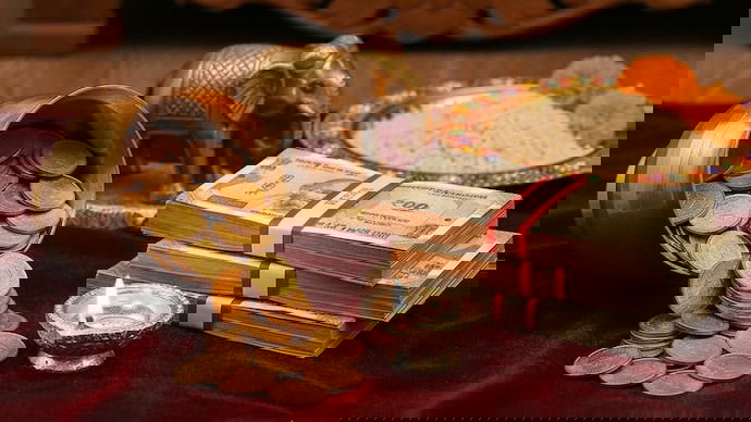 Dhanteras 2025: What to Buy and What to Avoid on This Auspicious Occasion