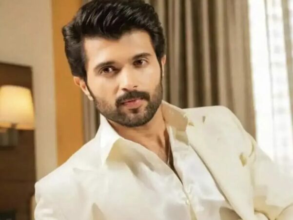 Vijay Deverakonda Updates Fans After Horrific Road Accident