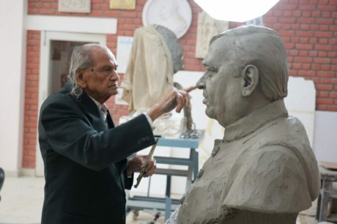 Ram Sutar Awarded Maharashtra Bhushan for His Exceptional Contribution to Art